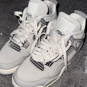 Jordan Athletic Shoes in White and Gray